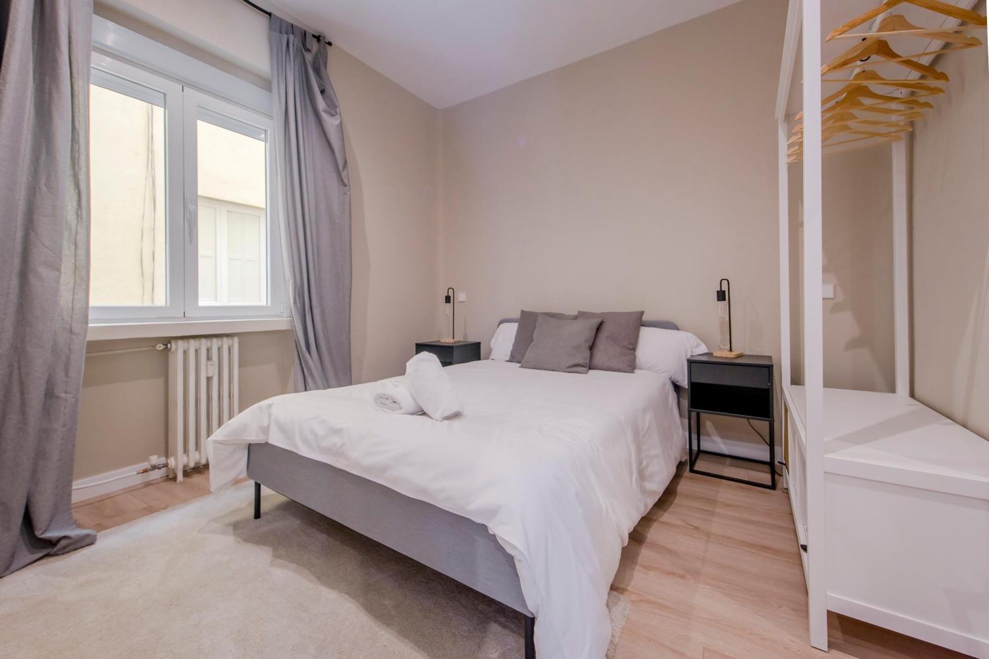 Downtown Apt Para 7Pax La Latina,Centro De Мадрид Экстерьер фото